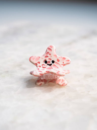 Pink star-shaped hair clip