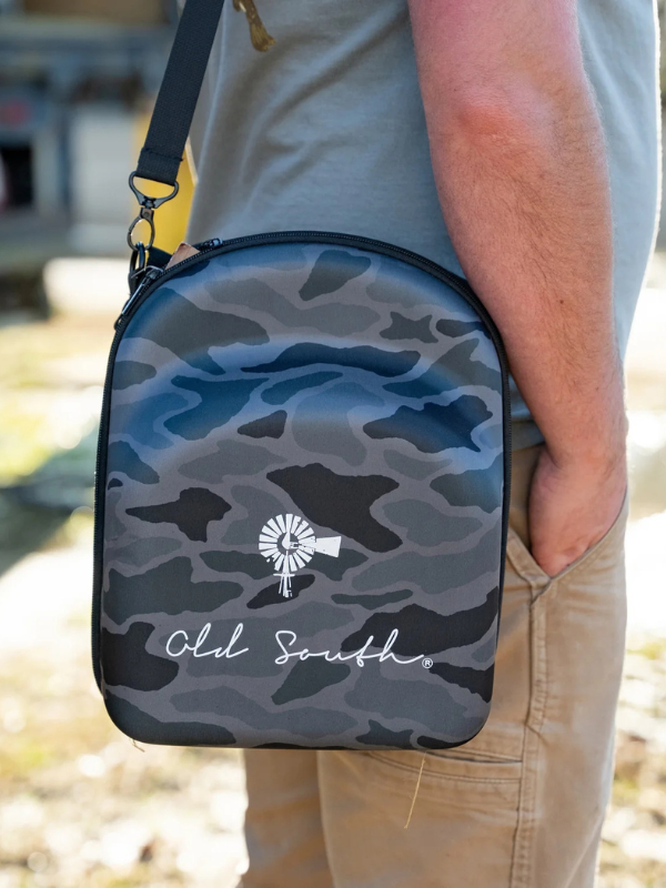 Travel Case in Blackout Camo