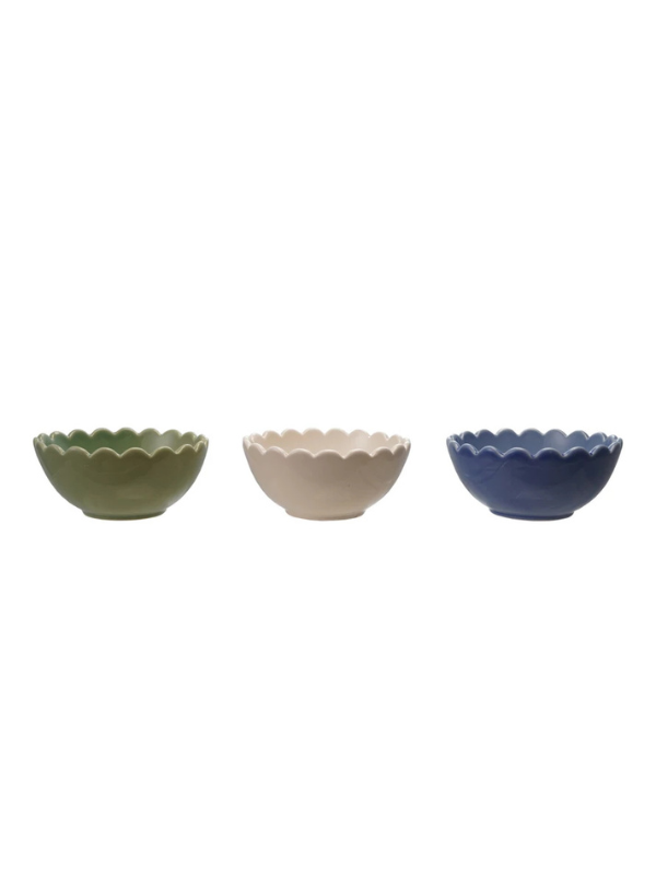 Scalloped Stoneware Bowl