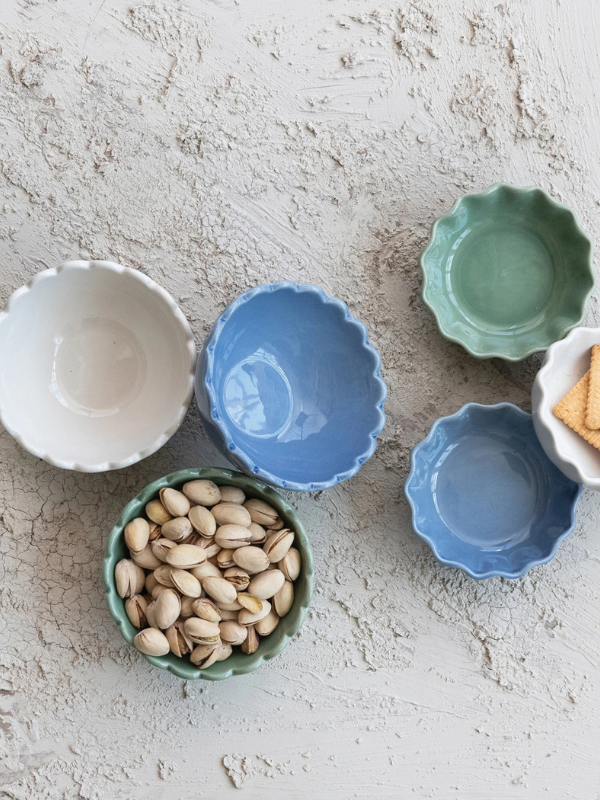Scalloped Stoneware Bowl