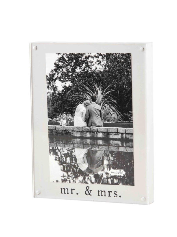 Mr. and Mrs. Magnetic Block Frame