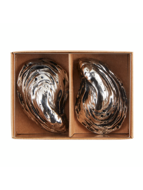 Metal Oyster Salt And Pepper Set
